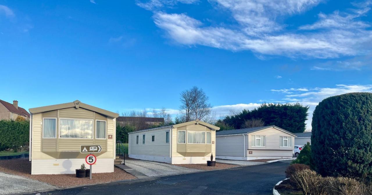 3 Bedroom Self-Catering Holiday Home Stepps Exterior photo