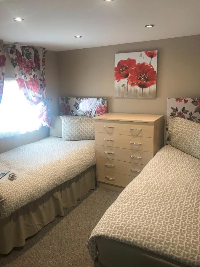 3 Bedroom Self-Catering Holiday Home Stepps Exterior photo