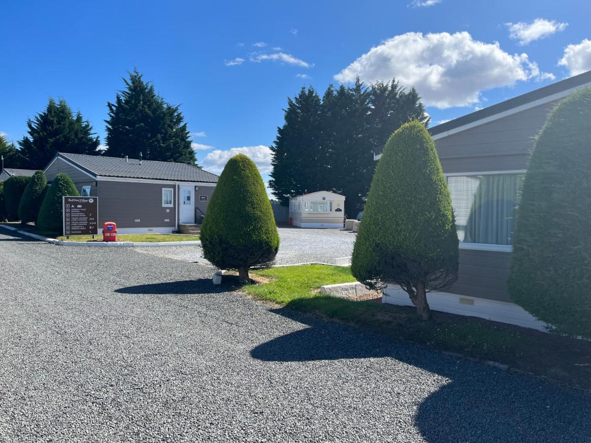3 Bedroom Self-Catering Holiday Home Stepps Exterior photo