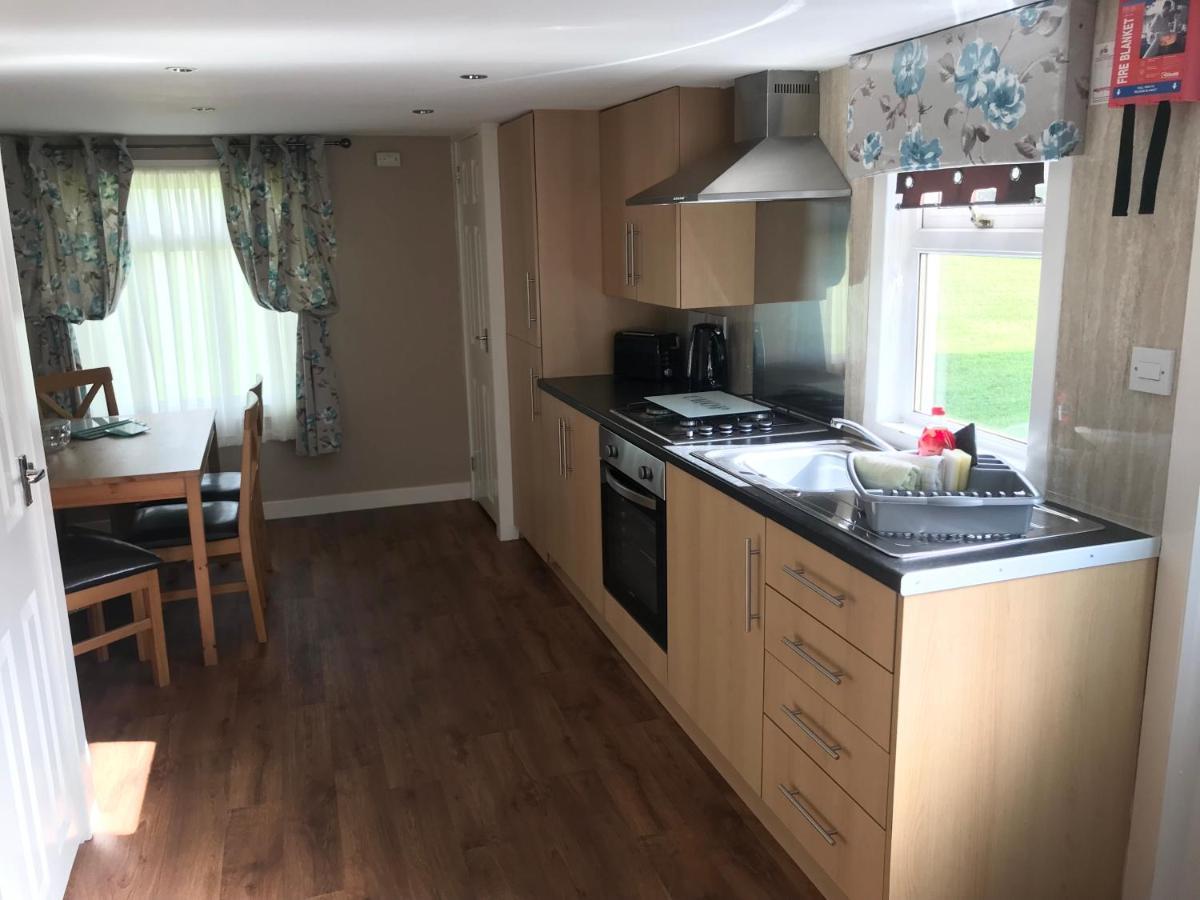3 Bedroom Self-Catering Holiday Home Stepps Exterior photo