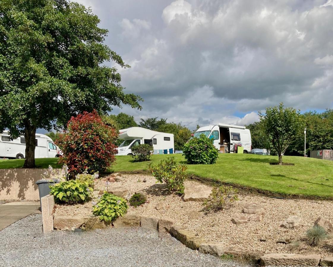 3 Bedroom Self-Catering Holiday Home Stepps Exterior photo